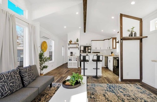 Owens Cross Roads House | Byrd 4 Tiny Stay Getaway