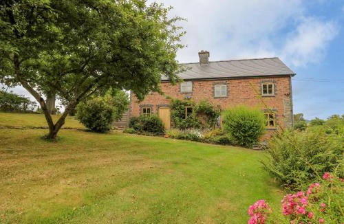 Llandrindod Wells House | Byrdir Cottage