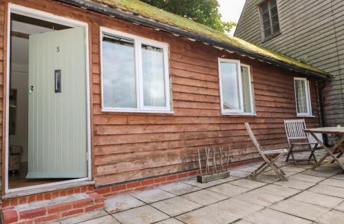 Pulborough House | Byre Cottage 2