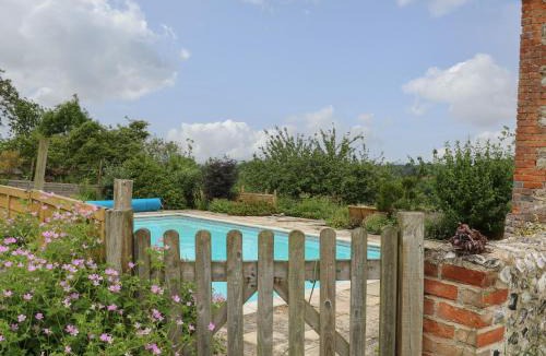 Pulborough House | Byre Cottage 4