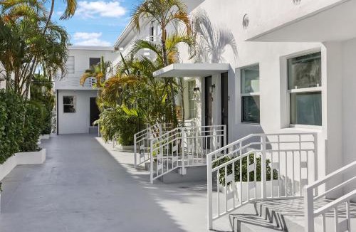 North Beach Apartment | Byron Avenue Suites