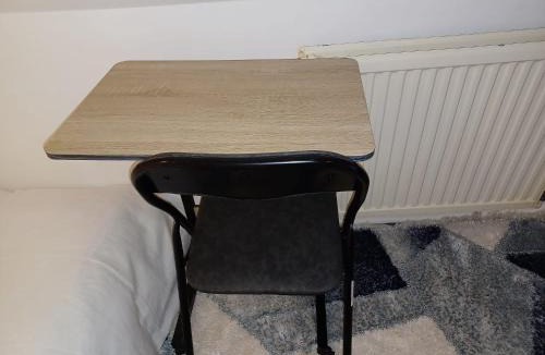 Luton House | Byron View House R6