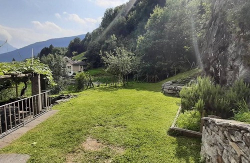 Negrentino House | 'Cà da Rör' mit Bergblick by Interhome