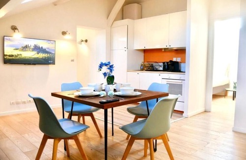 Melun Apartment | Céleste Home