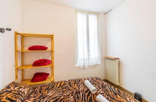 Bondy Apartment | Cénoslocs Bondy - Paris à vos pieds pour 4 personnes avec Jardin & Wifi