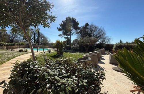 Saint-Quentin-la-Poterie Hotel | CÉRÈS - Boutique-Hôtel & Spa