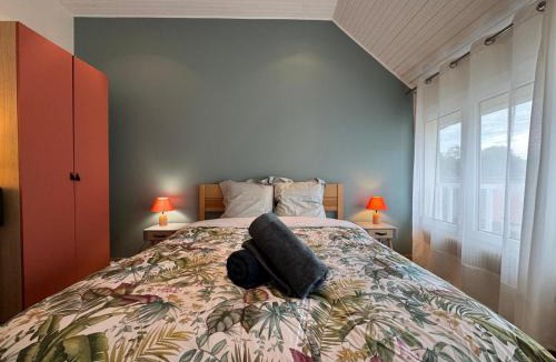 Saint-Martin-de-Brethencourt Apartment | Côté Place - Appartement centre
