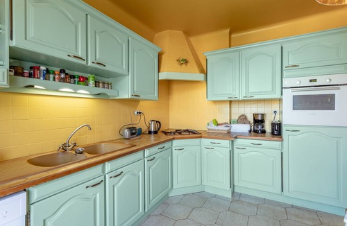 Ceret Apartment | Côté Jardin Apartment with View, Terrace & Garden, 2 Minutes from Céret Center