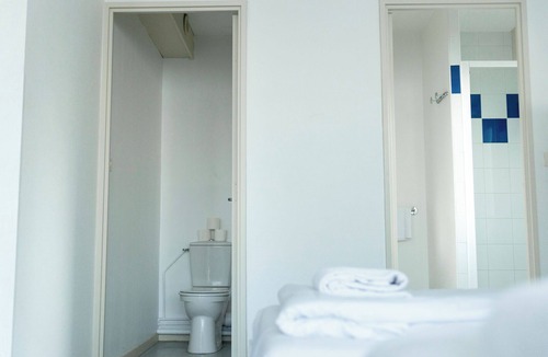 Neuvecelle Hotel | Côté Lac Hostel