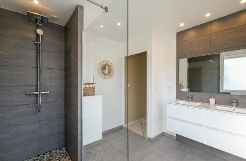 Saint-Marc-sur-Mer Apartment | Côté Océan - Appt vue mer de 134 m2
