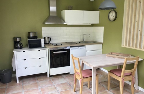 Cely Cottage | Côté quai, charming gîte near Barbizon