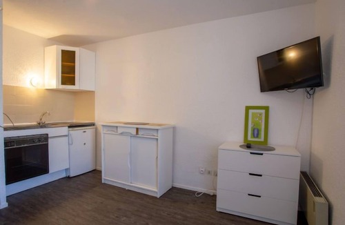 La Faviere Apartment | Côte d'Azur by Interhome