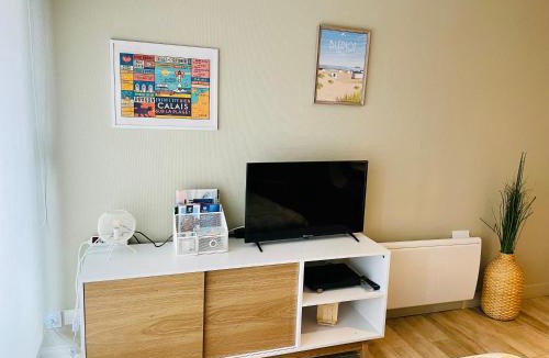 Bleriot-Plage Apartment | Côte & Mer. Studio 3 personnes bord de mer