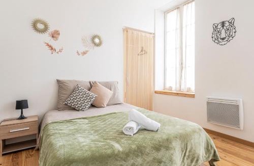 Centre Ville Apartment | Cœur de Pau - Parking Privé - 4 Suites