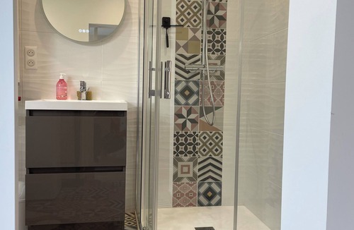 Saintes Apartment | Cœur de Ville !appartement Avec Parking