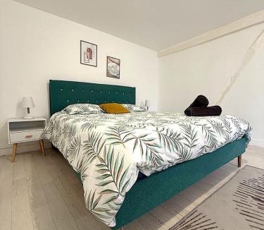 Conches-en-Ouche Apartment | Cœur de Ville - familial - Parking gratuit - WIFI