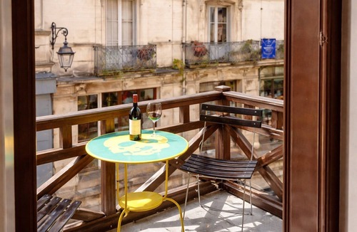 Loches Apartment | Cœur historique de Loches – Tour Saint-Antoine