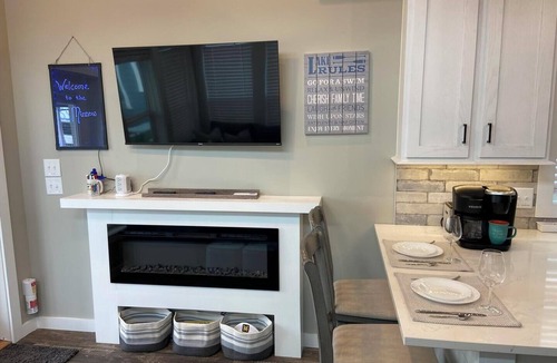Sherrills Ford Cabin | C-66 Great view new tiny home