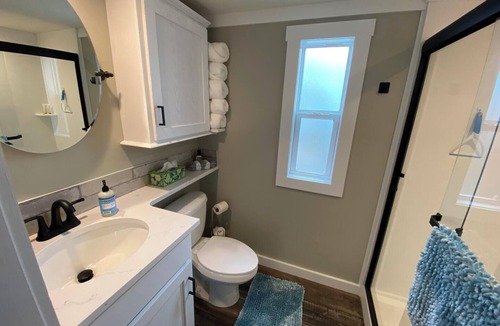 Sherrills Ford Cabin | C-66 Great view new tiny home