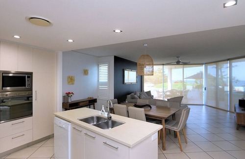 Bargara Apartment | C Bargara Unit 101 Ocean Front