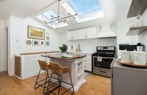 Gloucester Apartment | C by the Sea - Ocean View Penthouse