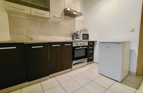 Charleville-Mezieres Apartment | C Coispine 1 Cosy studio RDC vue sur la Meuse