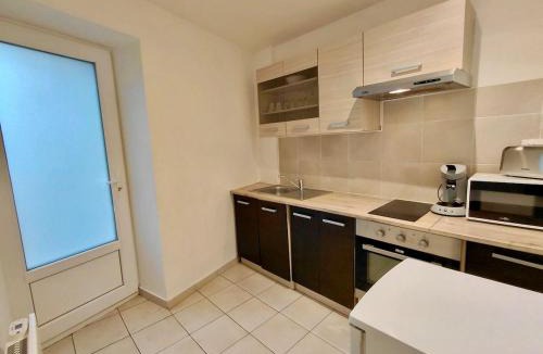 Charleville-Mezieres Apartment | C Coispine 1 Cosy studio RDC vue sur la Meuse
