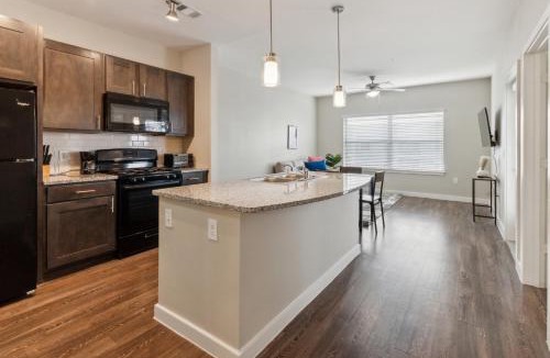 Willowbrook Apartment | C Creek 4306 I New Construction 1Bd Apt I Gated