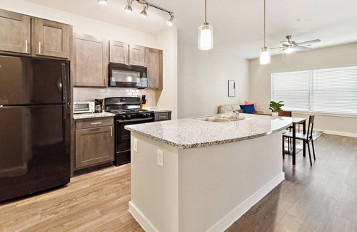 Willowbrook Apartment | C Creek 7206 I New Construction 1Bd Apt I Gated