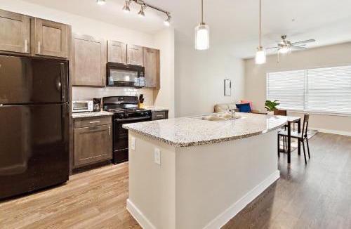 Willowbrook Apartment | C Creek 7206 I New Construction 1Bd Apt I Gated