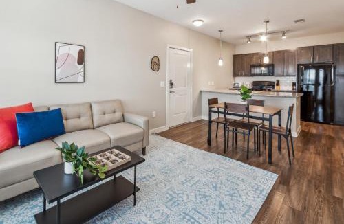 Willowbrook Apartment | C Creek 7309 I New Construction 1Bd Apt I Gated
