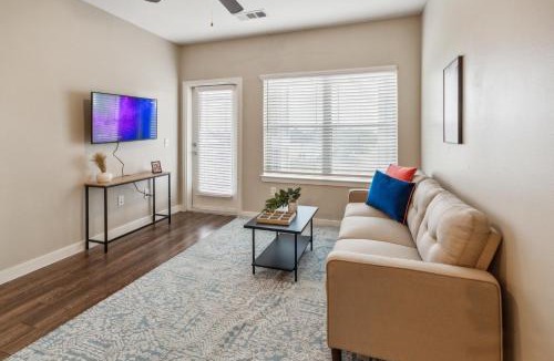 Willowbrook Apartment | C Creek 7309 I New Construction 1Bd Apt I Gated