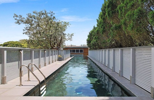 Wamberal House | C'EST LA VIE| Beachfroont , Pool | Accom Holidays