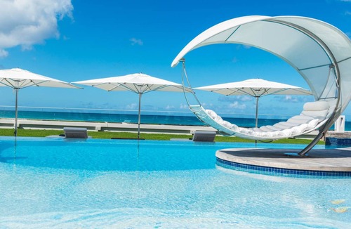 Plum Bay Villa | C'est La Vie Luxury villa