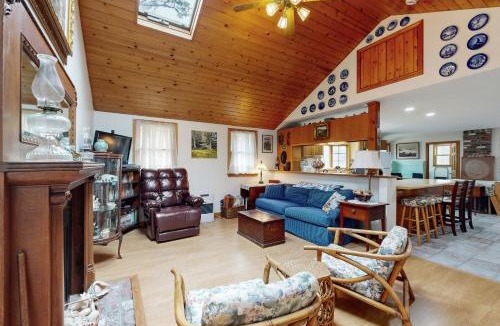 West Tisbury House | C-Haven