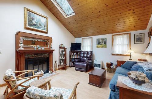 West Tisbury House | C-Haven