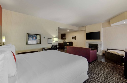 Hamilton Hotel | C Hotel by Carmen's, BW Premier Collection
