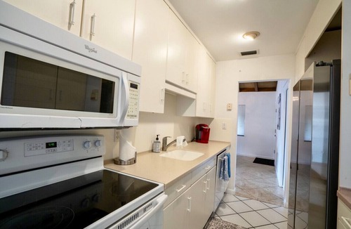 Hendricks and Venice Isles Apartment | C lg 1bed on the water