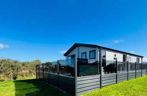 Truro Resort | C-Scape Lodge