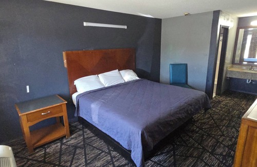Cleveland Hotel | c towninn and suites
