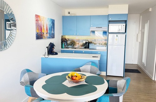 Chateau-d'Olonne Apartment | C005-Apartment-Comfort-Private Bathroom-Sea view