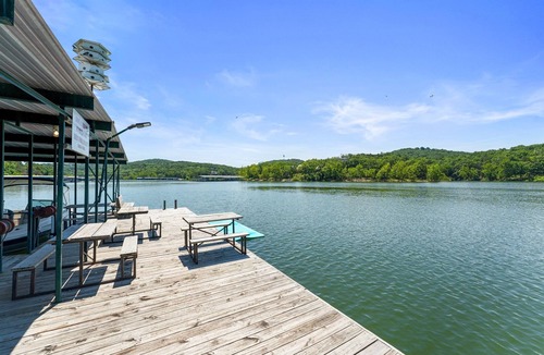 Kimberling City Cabin | C01B Lakefront 2BR Duplex Cabin w/Pool + Boat dock