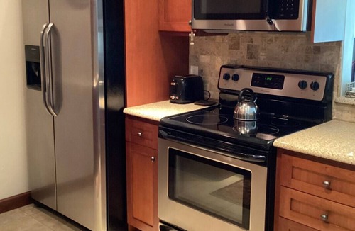 Demere Park Condo | C2 Pet-friendly, 1 BR, 1 BA, sleeps 5