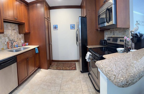 Demere Park Condo | C2 Pet-friendly, 1 BR, 1 BA, sleeps 5