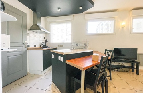 Quartier Chorier-Berriat Apartment | #C2 | The Vallier 🤹 | Vallier Libération | Tram, bus