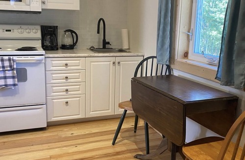 Coleman Cabin | C6 - Cozy Lakefront Cottage in Temiskaming Shores