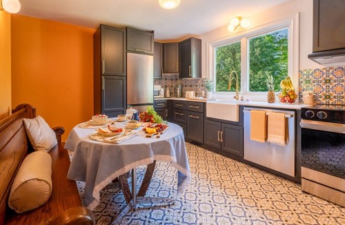 Grenville-sur-la-Rouge Apartment | La Maison Kilmar nEntre Histoire et Nature