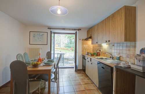 Gordola Apartment | Ca Cornocc, Gordola, Switzerland