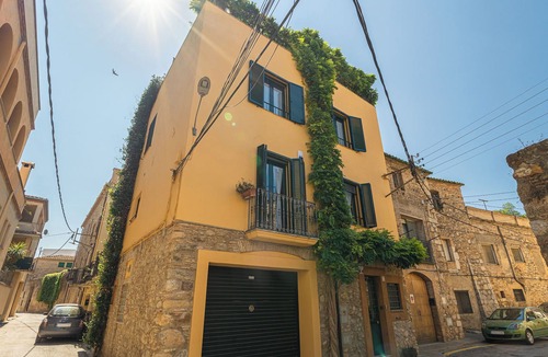 Cabanes House | Ca la Floreta: Rustic touches of l'Alt Empordà