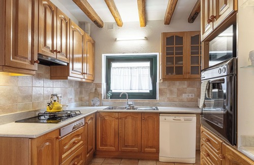 Cabanes House | Ca la Floreta: Rustic touches of l'Alt Empordà